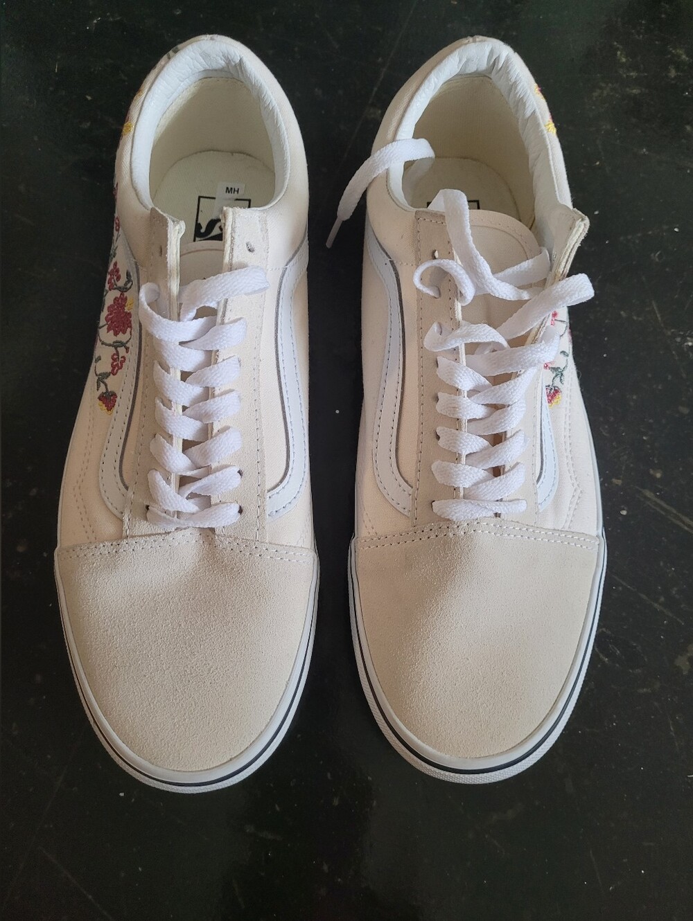 Vans Old Skool Stackform Floral Embroidery Platform. Shoes Size 9.5